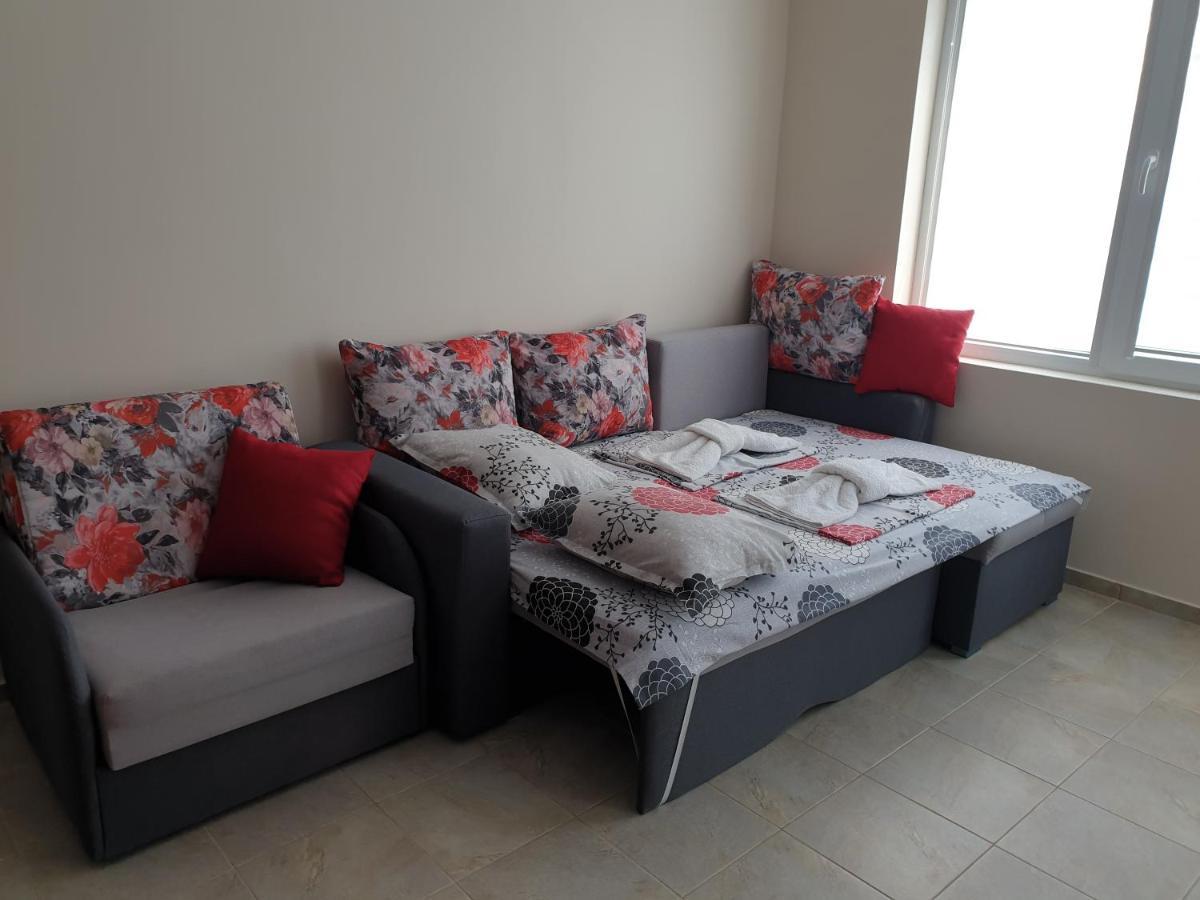 Апартаменти Кастро/Castro Apartments ซาเรโว ภายนอก รูปภาพ