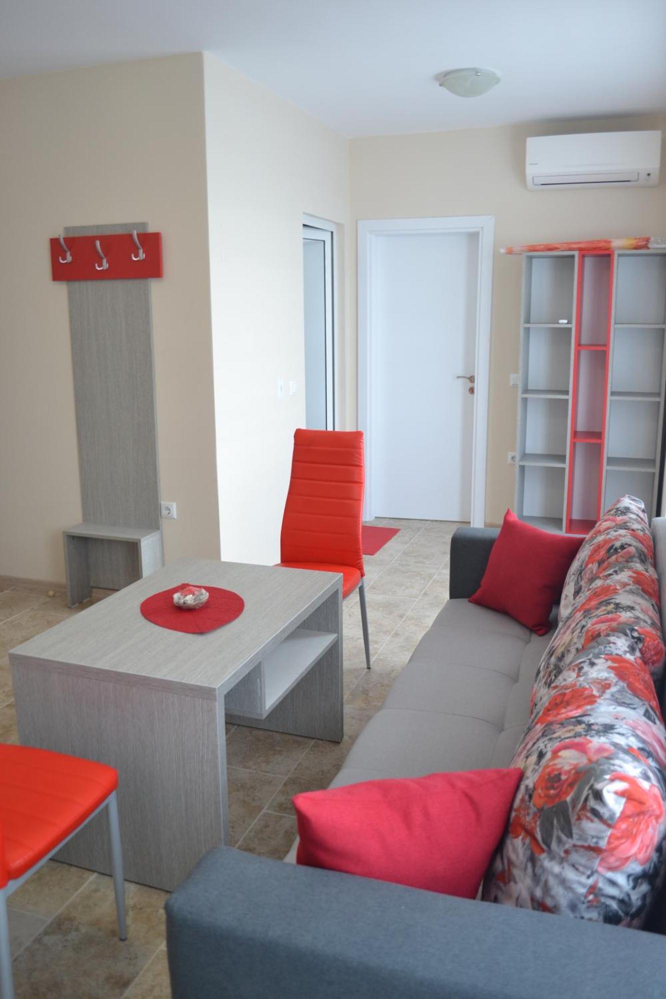 Апартаменти Кастро/Castro Apartments ซาเรโว ภายนอก รูปภาพ