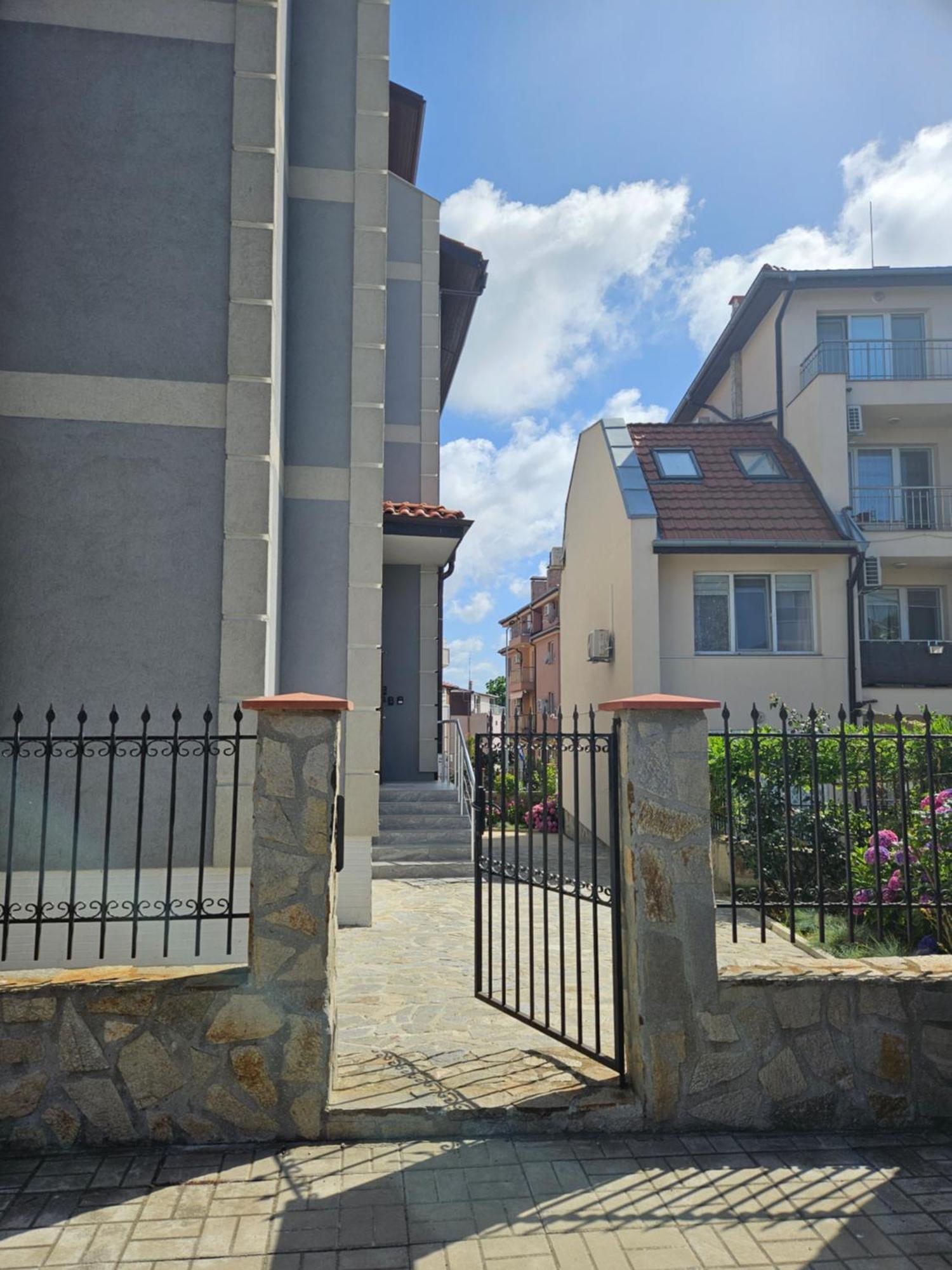 Апартаменти Кастро/Castro Apartments ซาเรโว ภายนอก รูปภาพ