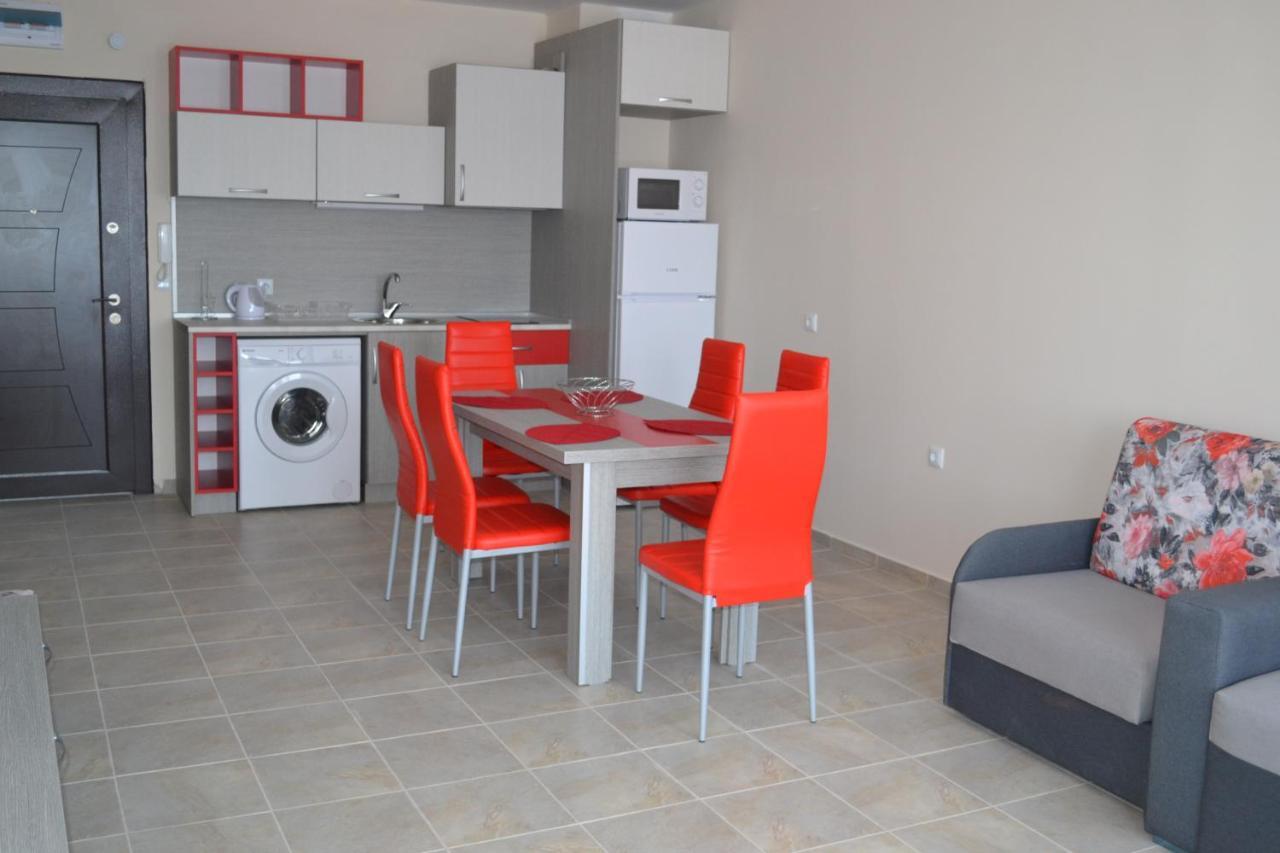 Апартаменти Кастро/Castro Apartments ซาเรโว ภายนอก รูปภาพ
