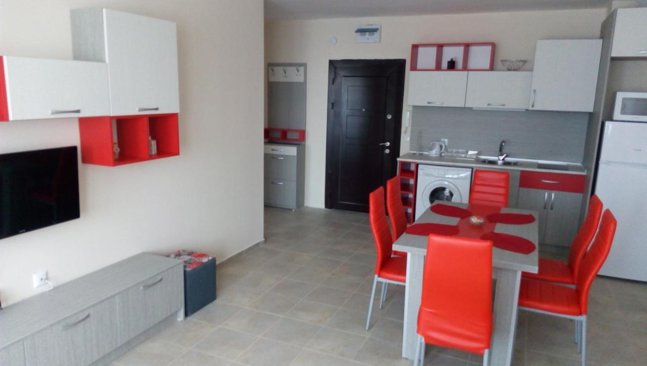 Апартаменти Кастро/Castro Apartments ซาเรโว ภายนอก รูปภาพ