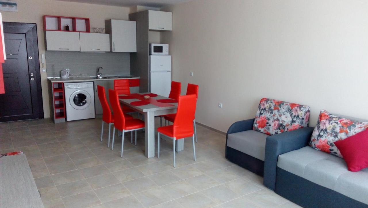 Апартаменти Кастро/Castro Apartments ซาเรโว ภายนอก รูปภาพ